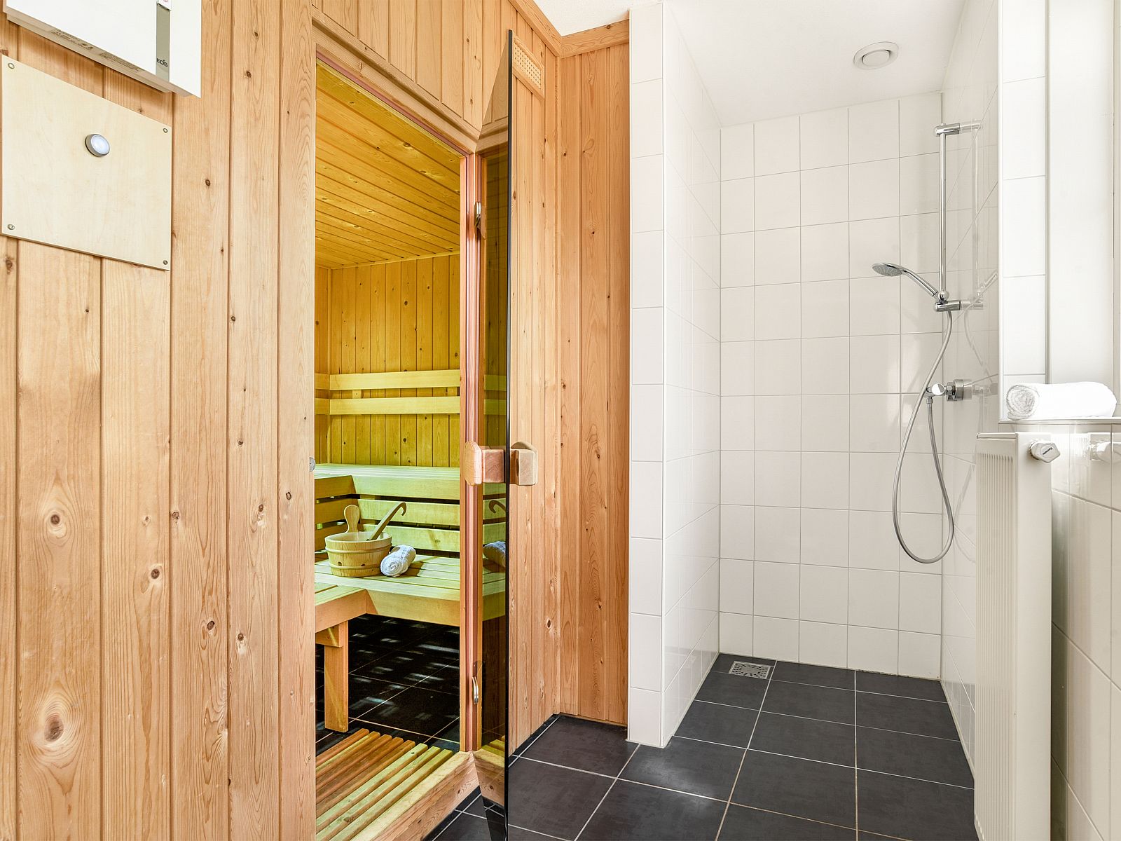 Unterkunft 2101226 - Bungalow Oostelijk Flevoland - Waterparc Veluwemeer | 22-persoons villa | 22L