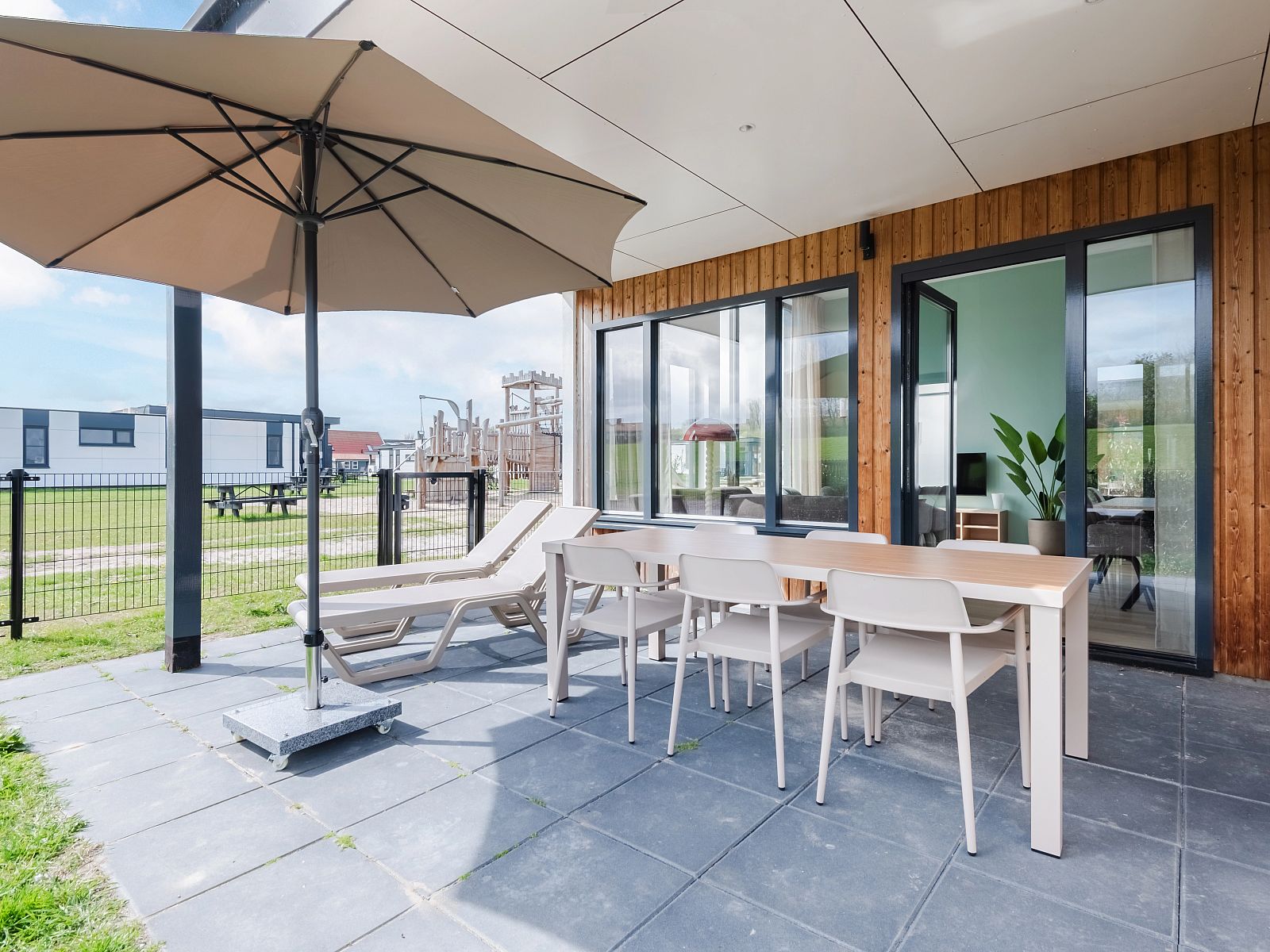 Verblijf 210132 - Bungalow Oostelijk Flevoland - Waterparc Veluwemeer | 6-persoons kinderbungalow | 6CK