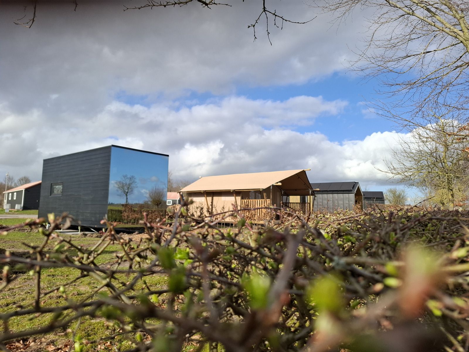 Guest house 210631 - Holiday property Oostelijk Flevoland - Tiny house met spiegelgevel