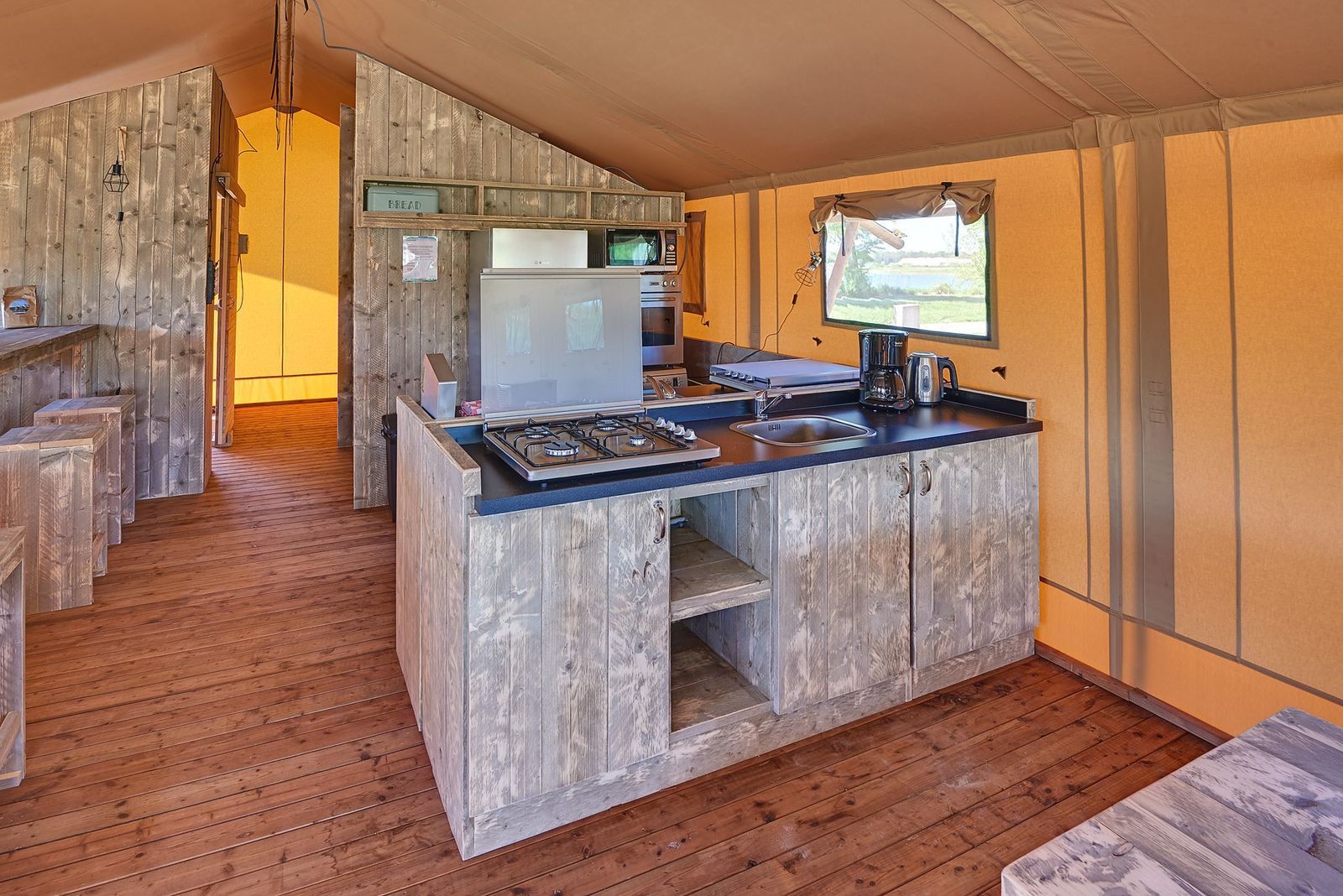 Guest house 210636 - Tent house Oostelijk Flevoland - Groepsverblijf