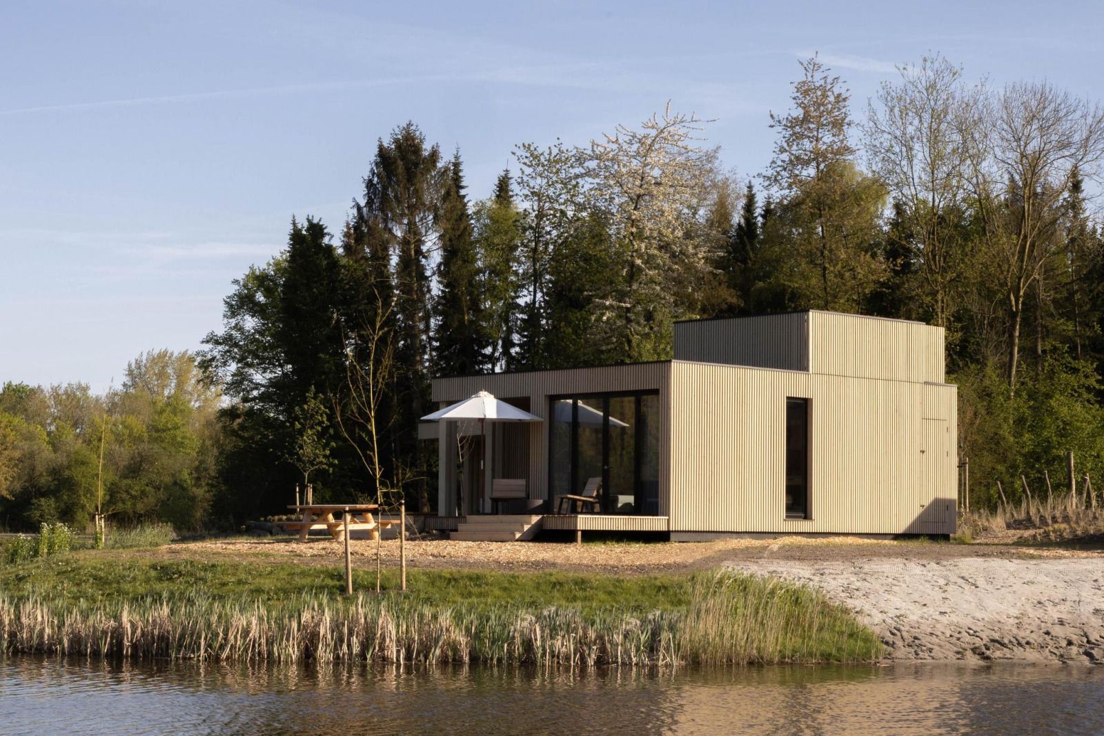 Guest house 2202100 - Holiday property Zuidelijk Flevoland - Villa