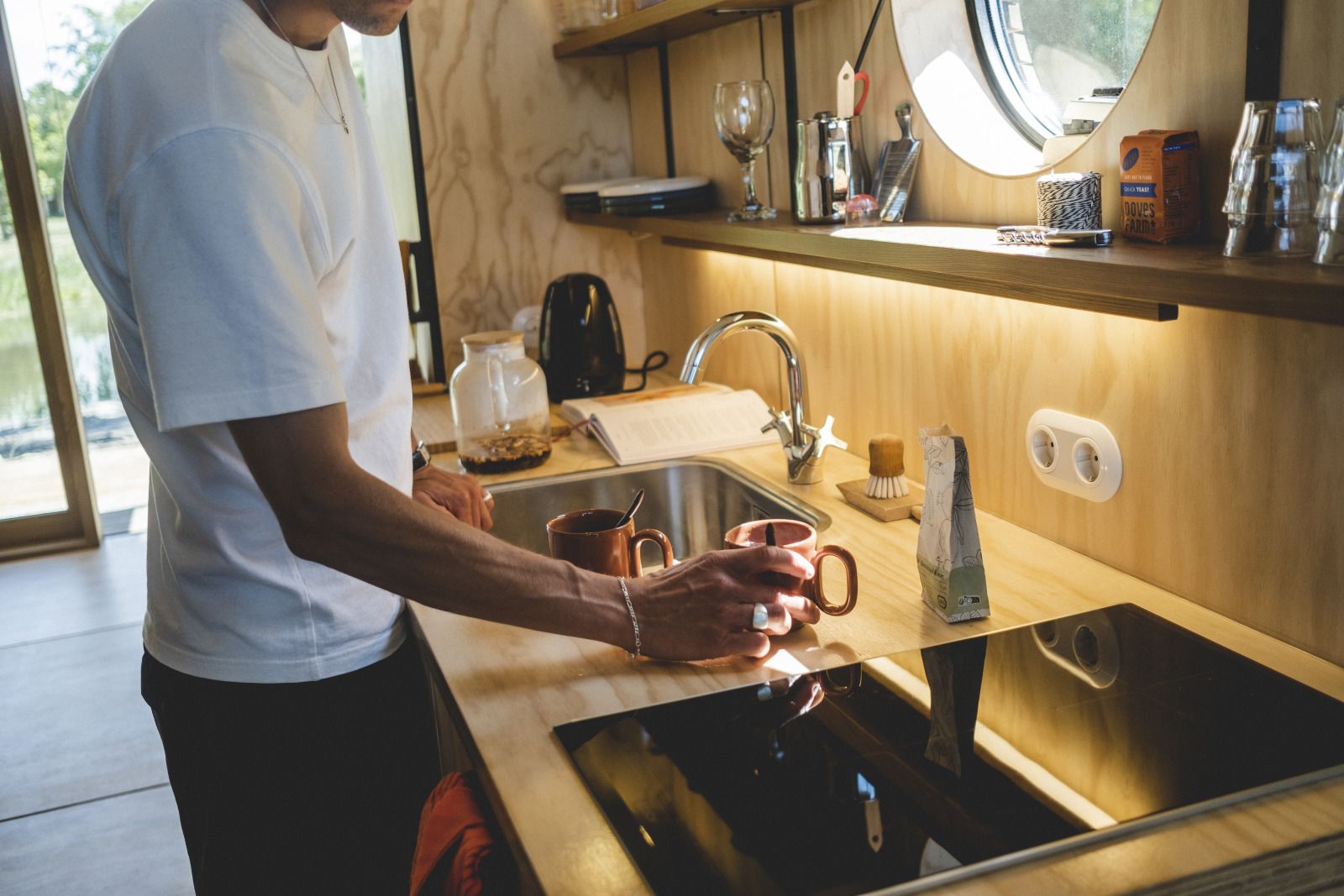 Guest house 2202104 - Holiday property Zuidelijk Flevoland - Wikkelhouse met Ligbad