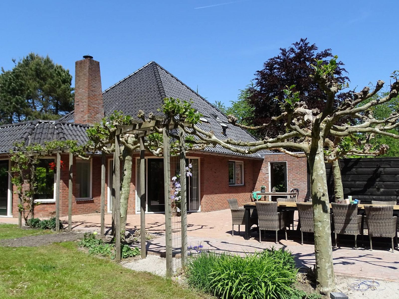 Guest house 2202154 - Holiday property Zuidelijk Flevoland - Vakantiehuis De Glamping - Villa met slaaplodge & wellness