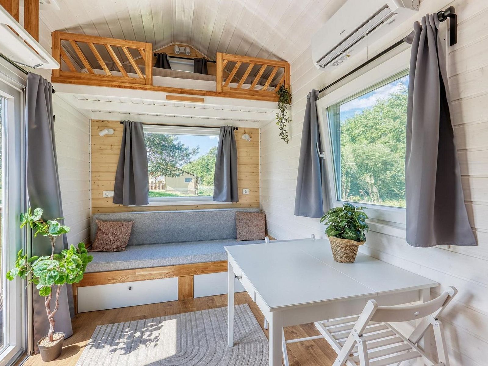 Verblijf 2202162 - Vakantiewoning Zuidelijk Flevoland - Vakantiehuis De Glamping - Tiny Safari Geel | 7p