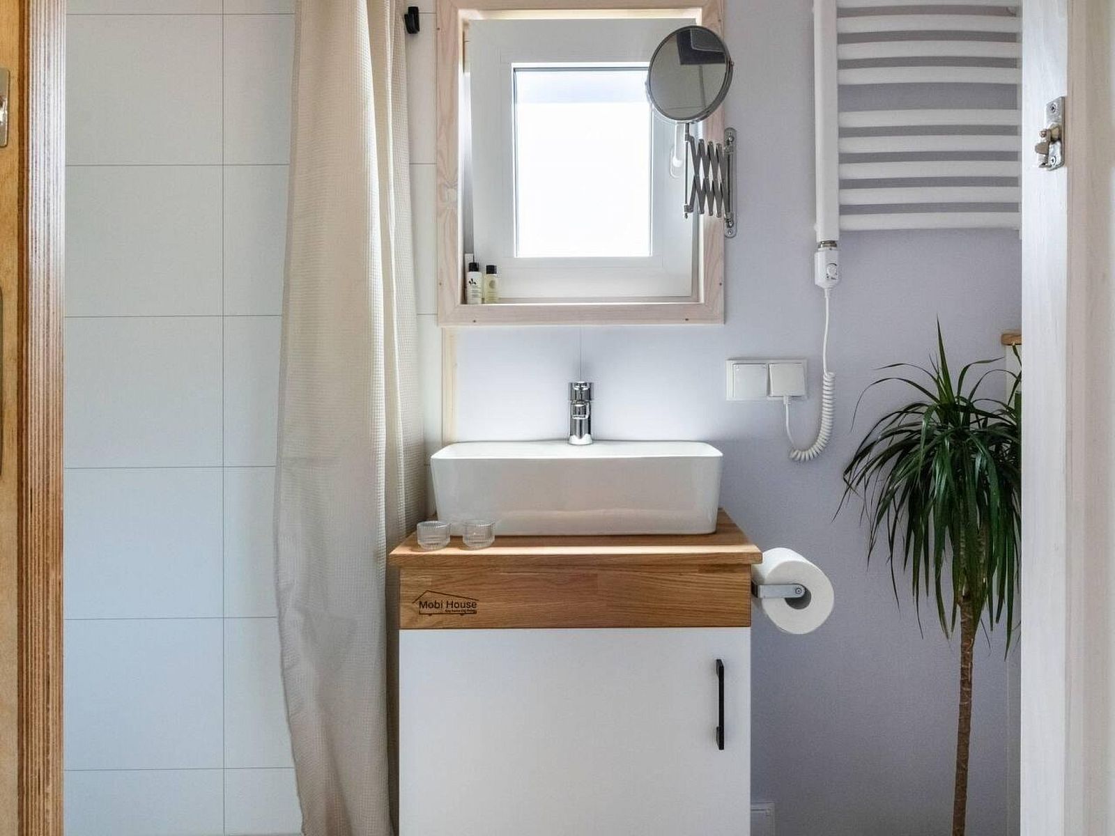 Verblijf 2202162 - Vakantiewoning Zuidelijk Flevoland - Vakantiehuis De Glamping - Tiny Safari Geel | 7p