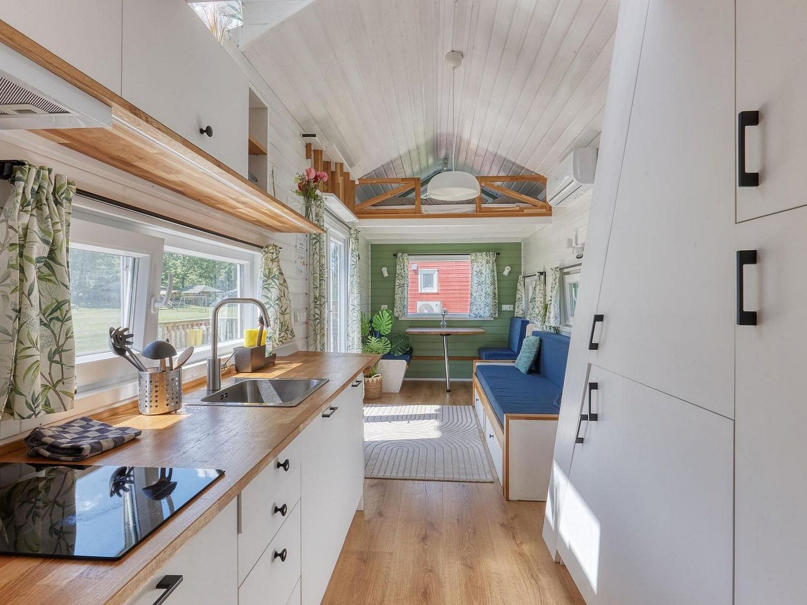 Verblijf 2202165 - Vakantiewoning Zuidelijk Flevoland - Vakantiehuis De Glamping - Trio Tiny Houses & Safaritent | 1