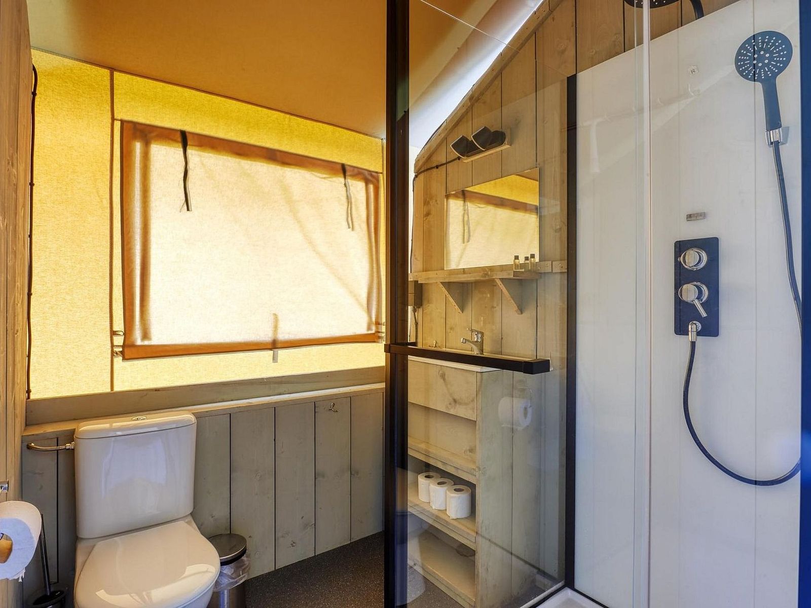 Verblijf 2202166 - Vakantiewoning Zuidelijk Flevoland - Vakantiehuis De Glamping - Duo Lodge | 12p