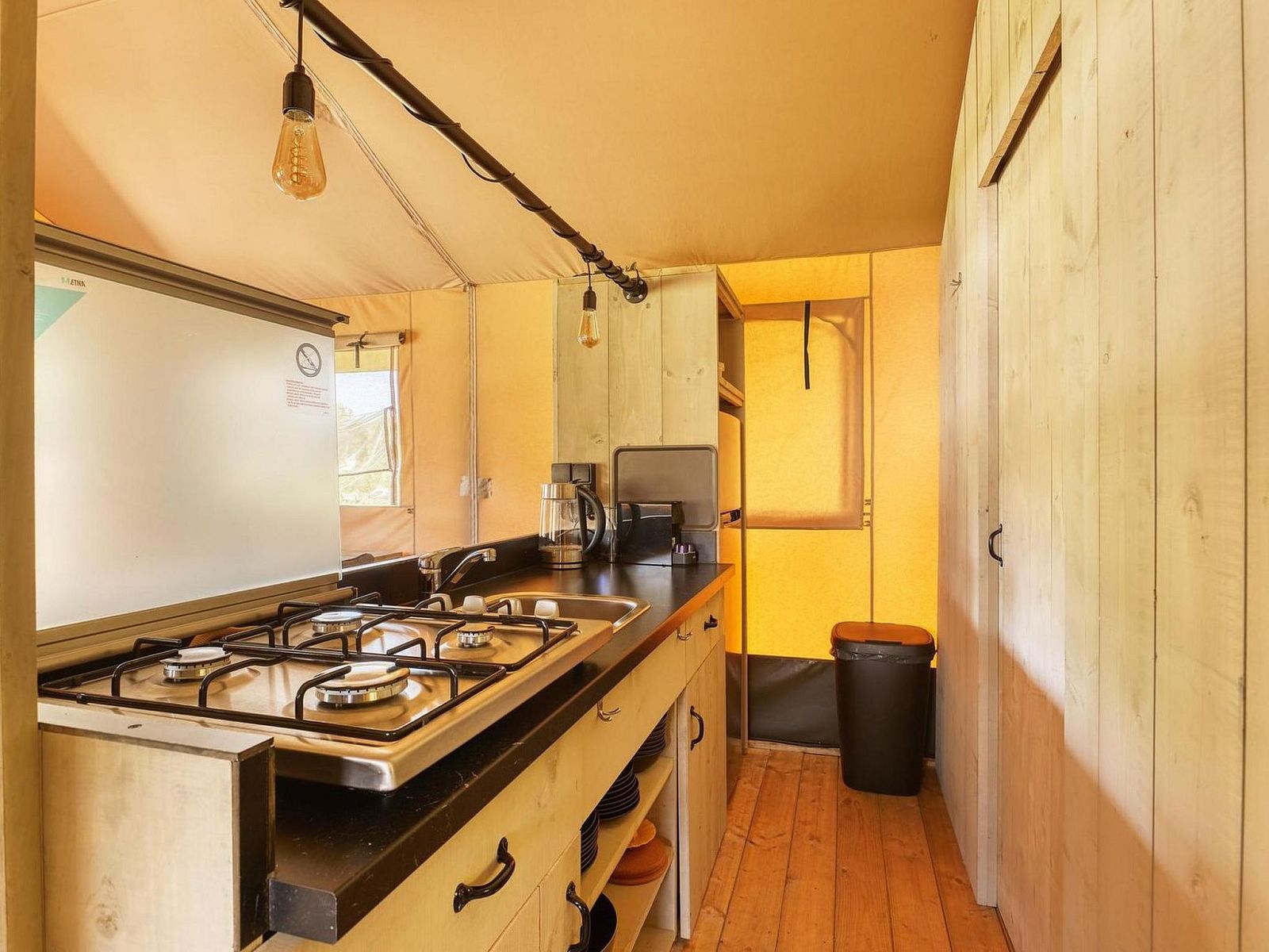 Verblijf 2202171 - Vakantiewoning Zuidelijk Flevoland - Vakantiehuis De Glamping - Combo Lodge | 5 p lodge + 2 p ten