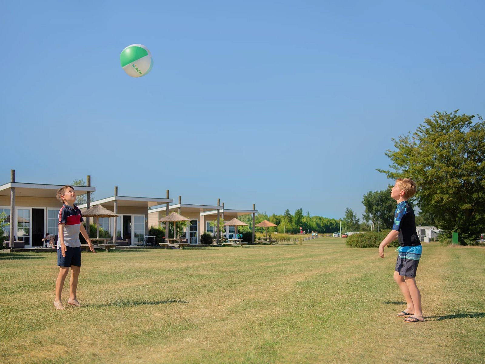 Guest house 220274 - Chalet Zuidelijk Flevoland - Chalet Strandzicht