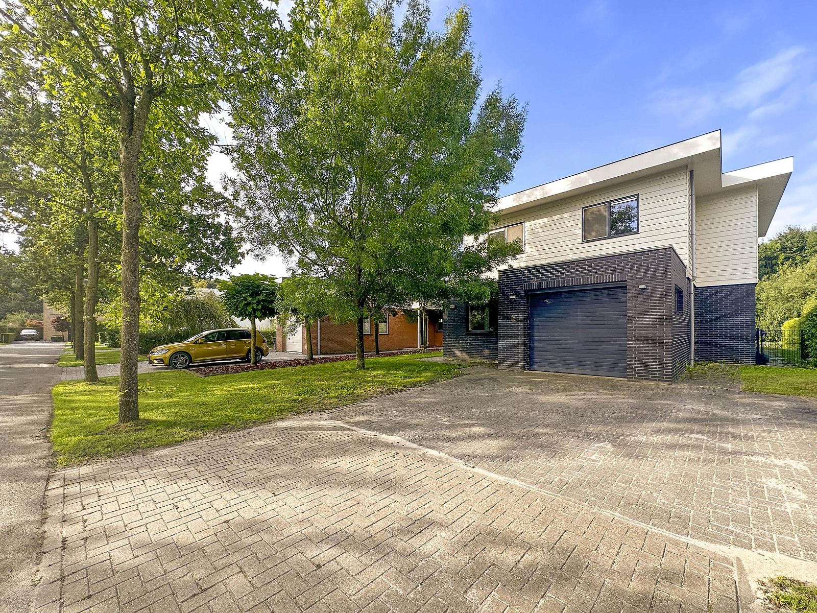 Freistehendes Haus in Zeewolde, Sd-Flevoland, Ferienhaus mit gerumiger Auffahrt und grner Umgebung fr einen entspannten Aufenthalt.