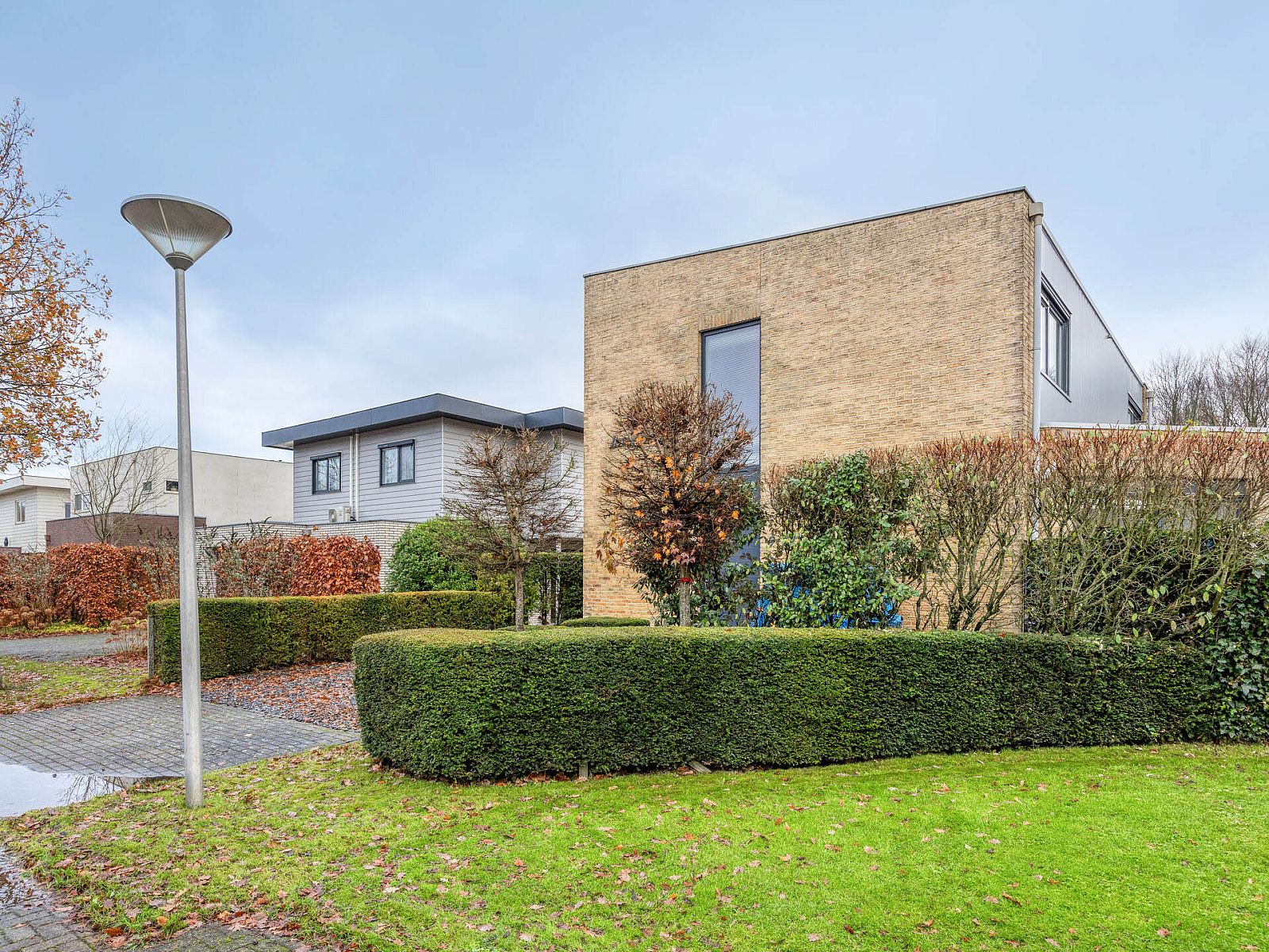 Detached house in Zeewolde, located in green Flevoland, offers a modern vacation home with spacious garden and peaceful surroundings.