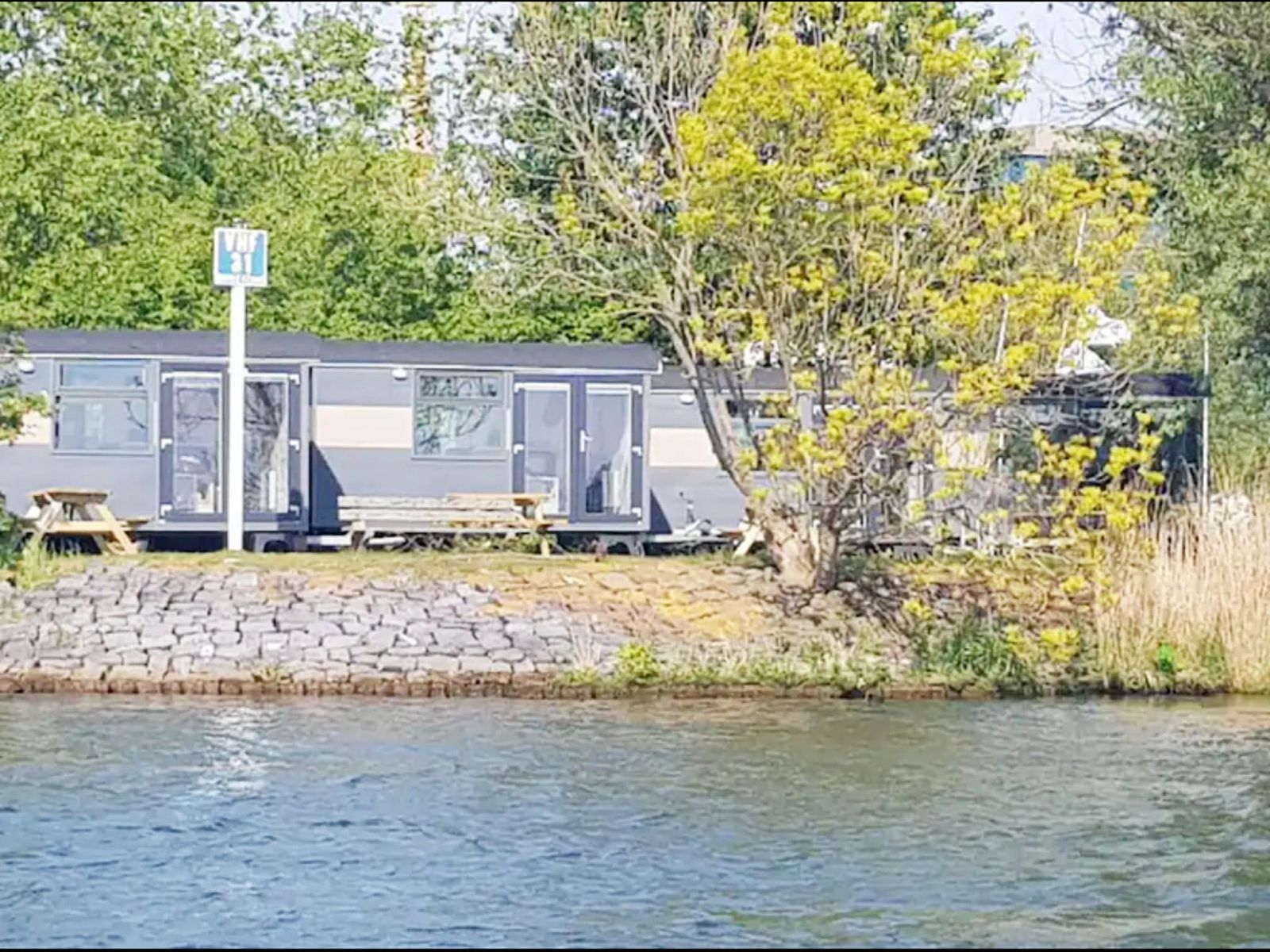 Verblijf 220347 - Vakantiewoning Zuidelijk Flevoland - Tiny Wagon two-person (Nr 7-10),by the water
