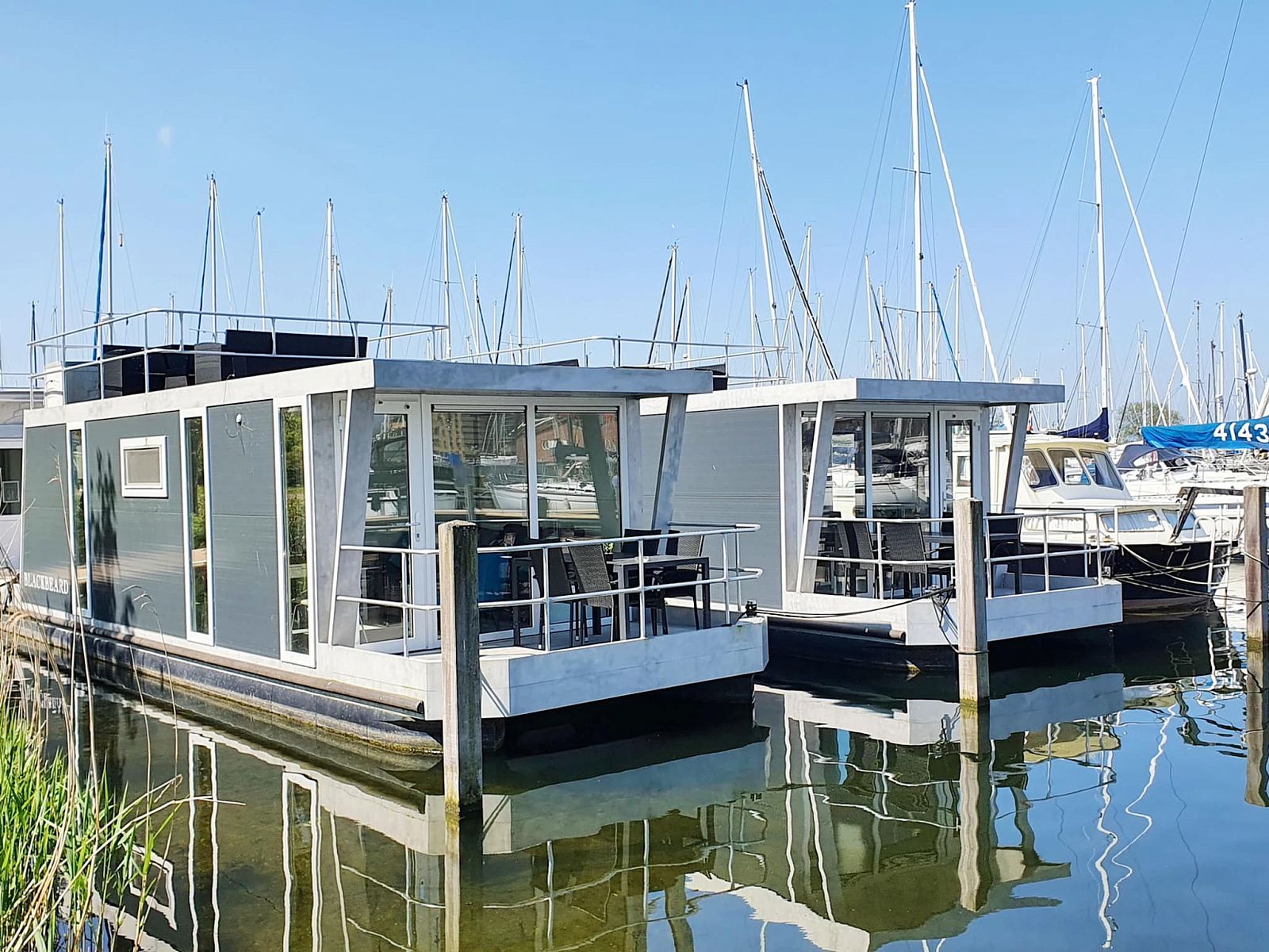 Verblijf 220348 - Boot Zuidelijk Flevoland - Havenlodge with roof terrace and balcony (4-6 pers) Almere