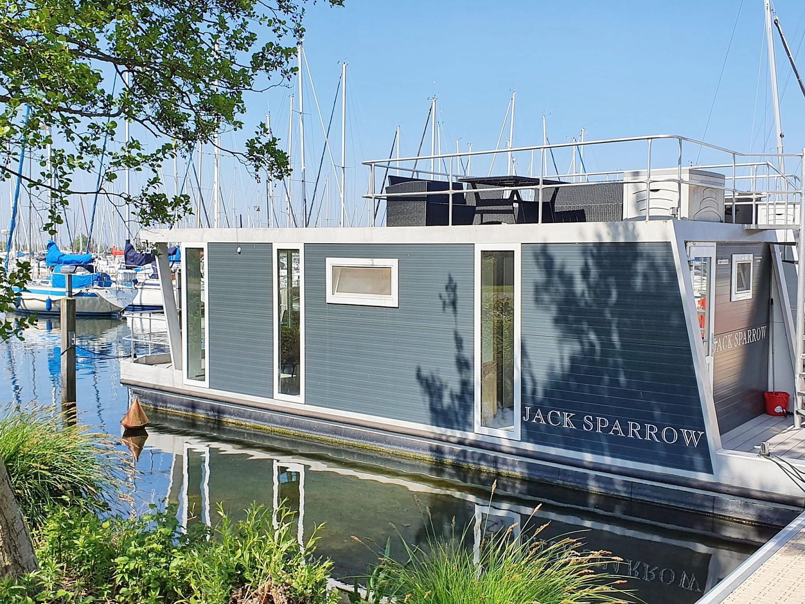Verblijf 220348 - Boot Zuidelijk Flevoland - Havenlodge with roof terrace and balcony (4-6 pers) Almere