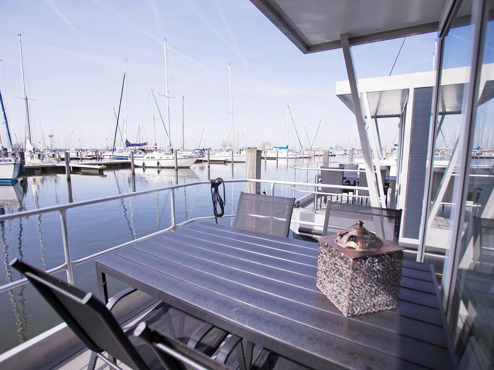 Verblijf 220348 - Boot Zuidelijk Flevoland - Havenlodge with roof terrace and balcony (4-6 pers) Almere