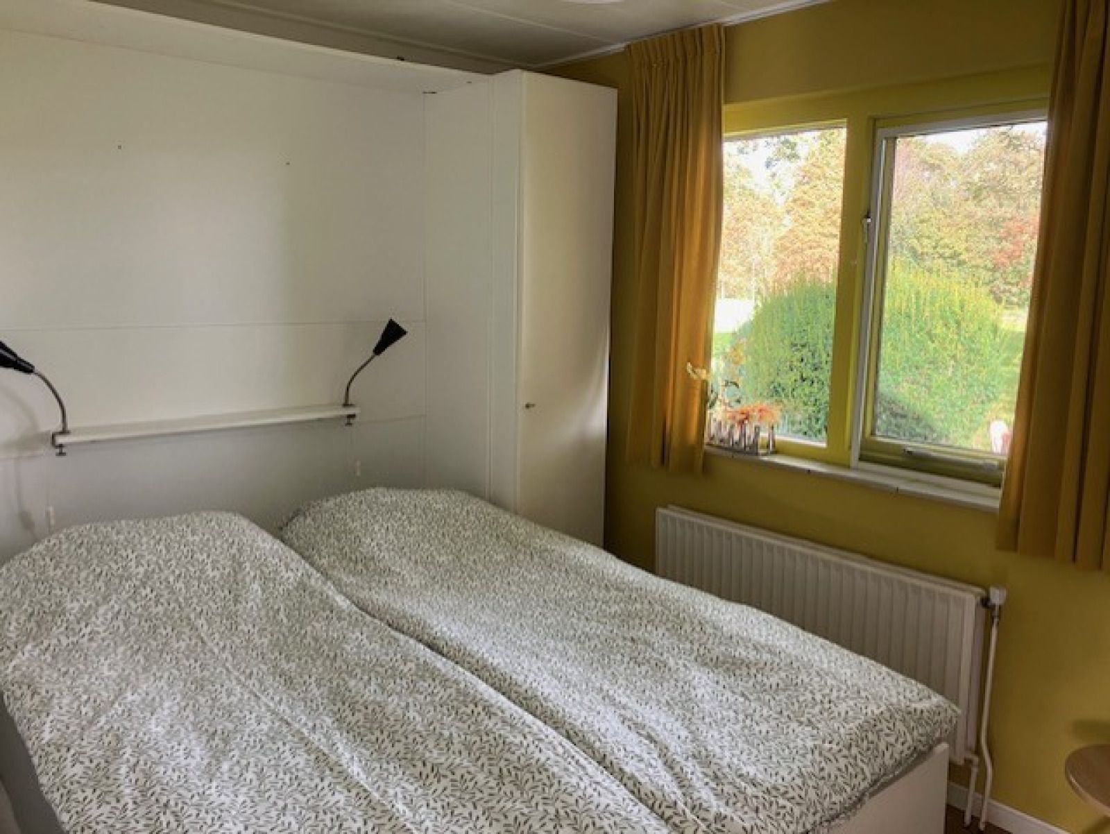 Ruhiger See in der Naehe des Ferienhauses FR433, Appelscha, Friesische Waelder.