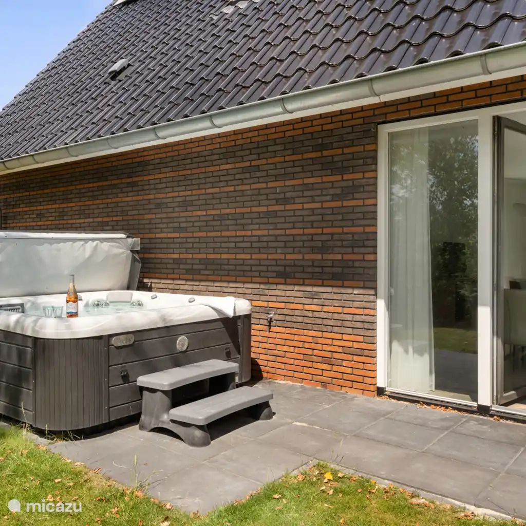 Unterkunft 2303116 - Ferienhaus Friese bossen - Boszandoog 8 pers. | Wellness