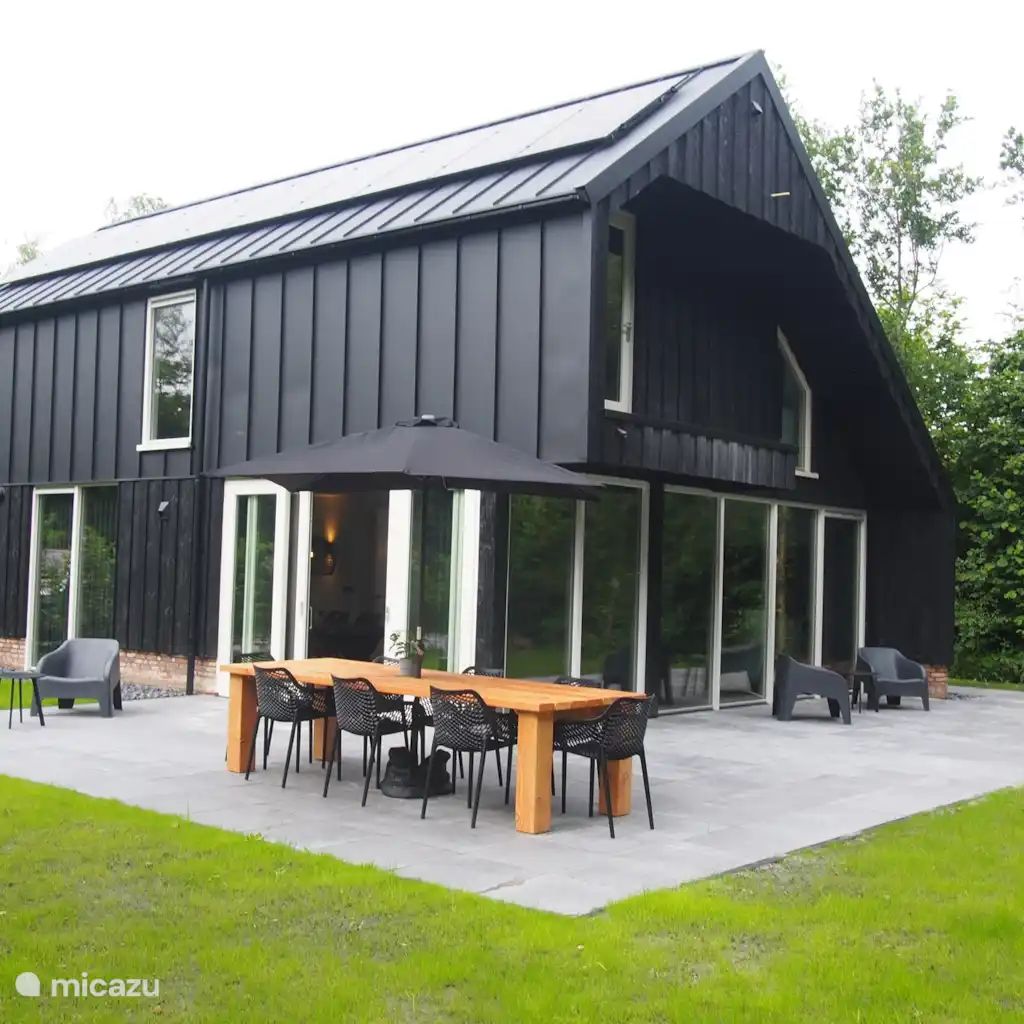 Guest house 231112 - Holiday property Friese bossen - The Black Barn House