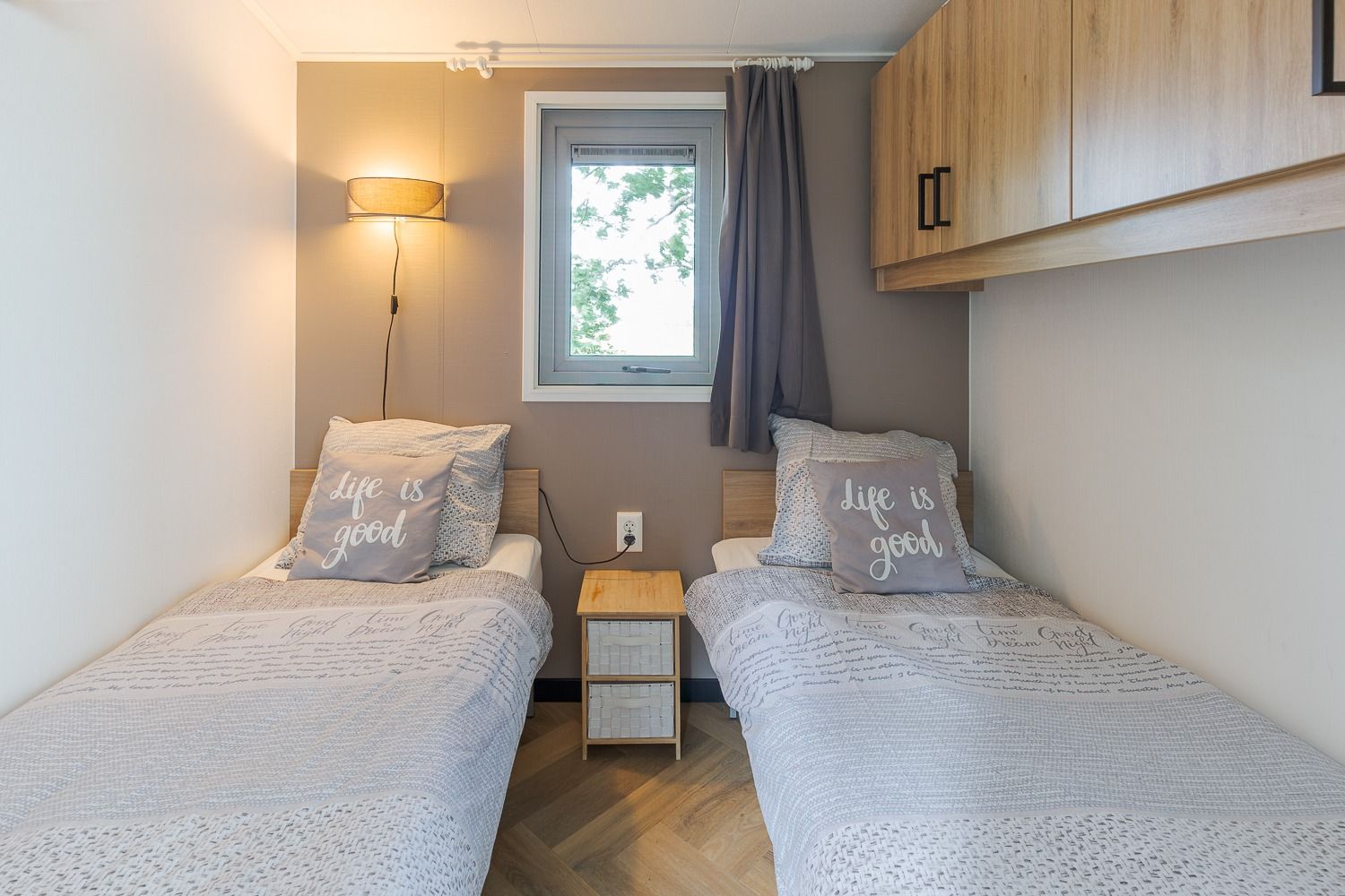 Guest house 231236 - Chalet Friese bossen - Chalet in Oosterwolde
