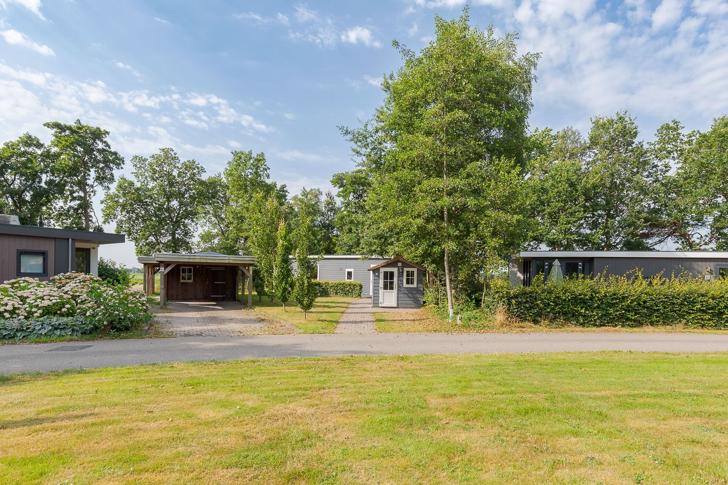 Guest house 231236 - Chalet Friese bossen - Chalet in Oosterwolde