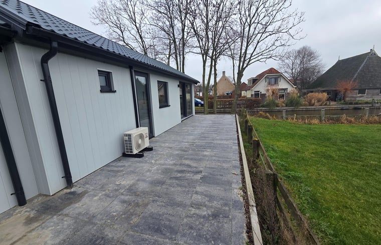 Guest house 260141 - Holiday property Het Friese platteland - Huisje in Easterlittens