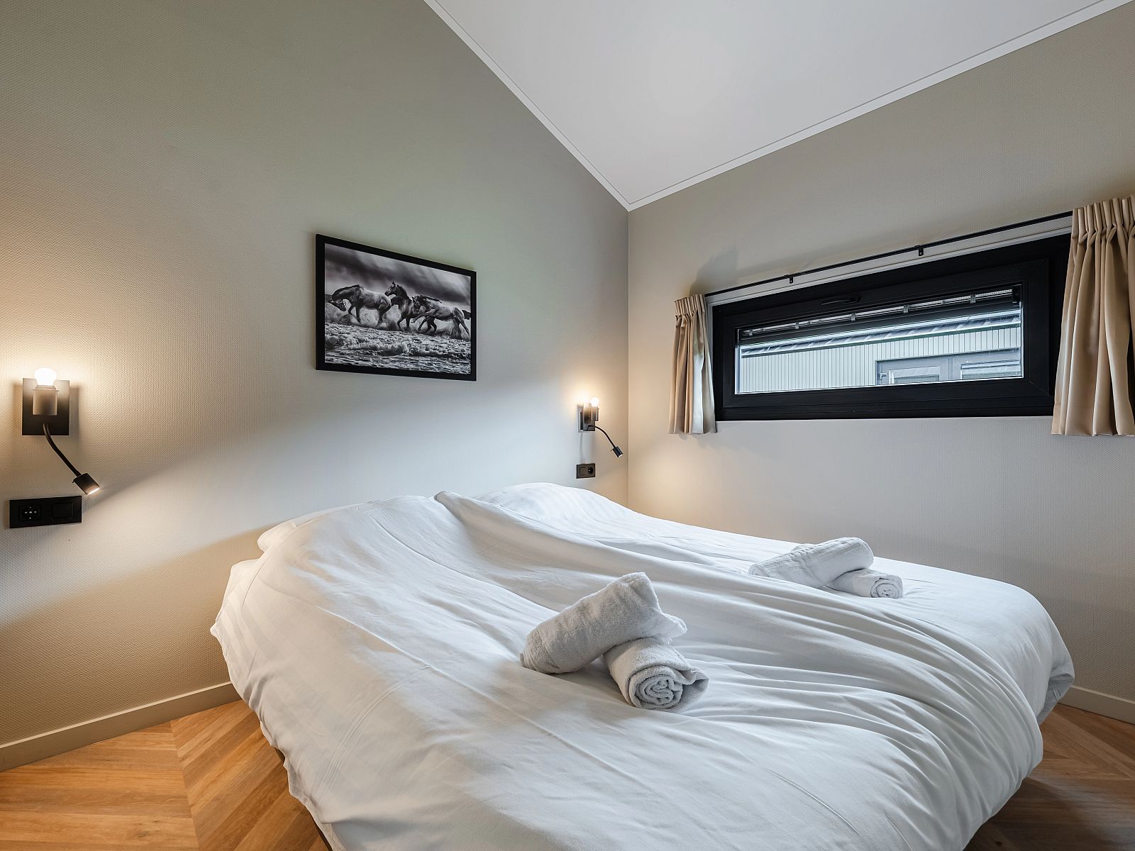 Guest house 260145 - Bungalow Het Friese platteland - 4-persoons wellness lodge | 4B3