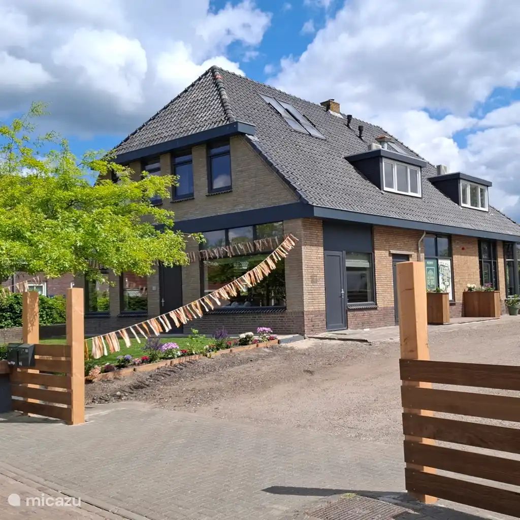 Verblijf 260520 - Vakantiewoning Het Friese platteland - Groepsaccommodatie 20 personen