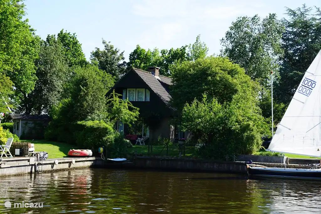 Verblijf 2610318 - Vakantiewoning Het Friese platteland - Huis aan het water: de Protter