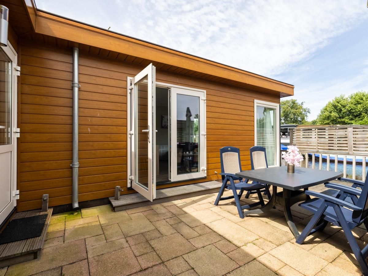 Guest house 2612018 - Chalet Het Friese platteland - Sluisje 55