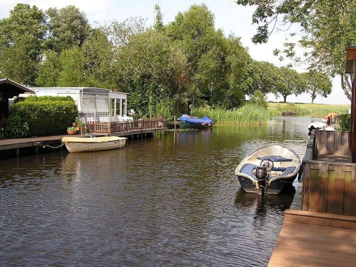 Guest house 2612018 - Chalet Het Friese platteland - Sluisje 55