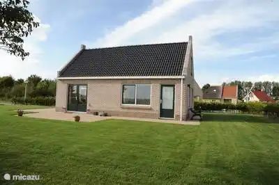 Unterkunft 261749 - Ferienhaus Het Friese platteland - Stinswoning de Wadden