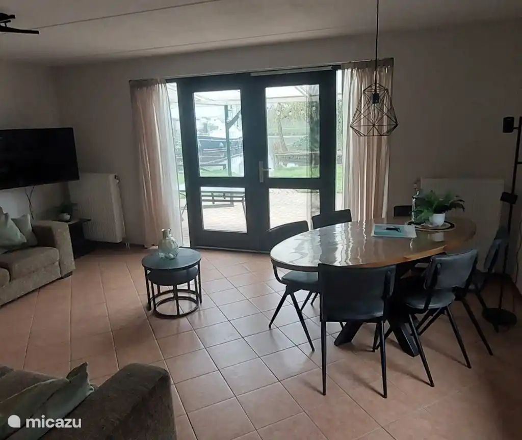 Verblijf 262804 - Vakantiewoning Het Friese platteland - Hûske twa