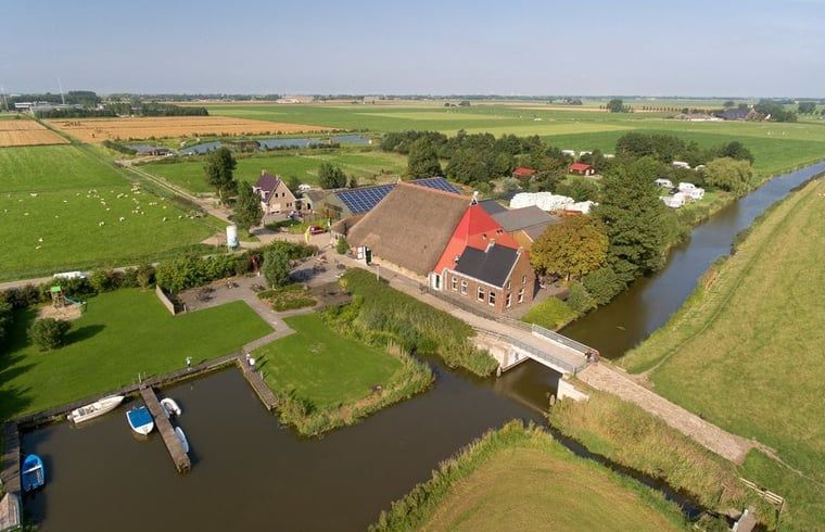Guest house 262903 - Holiday property Het Friese platteland - Vakantiehuisje in Sint Annaparochie