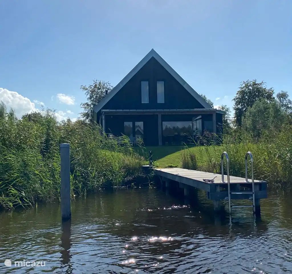 Unterkunft 266502 - Ferienhaus Het Friese platteland - Villa aan het water Sint Nicolaasga