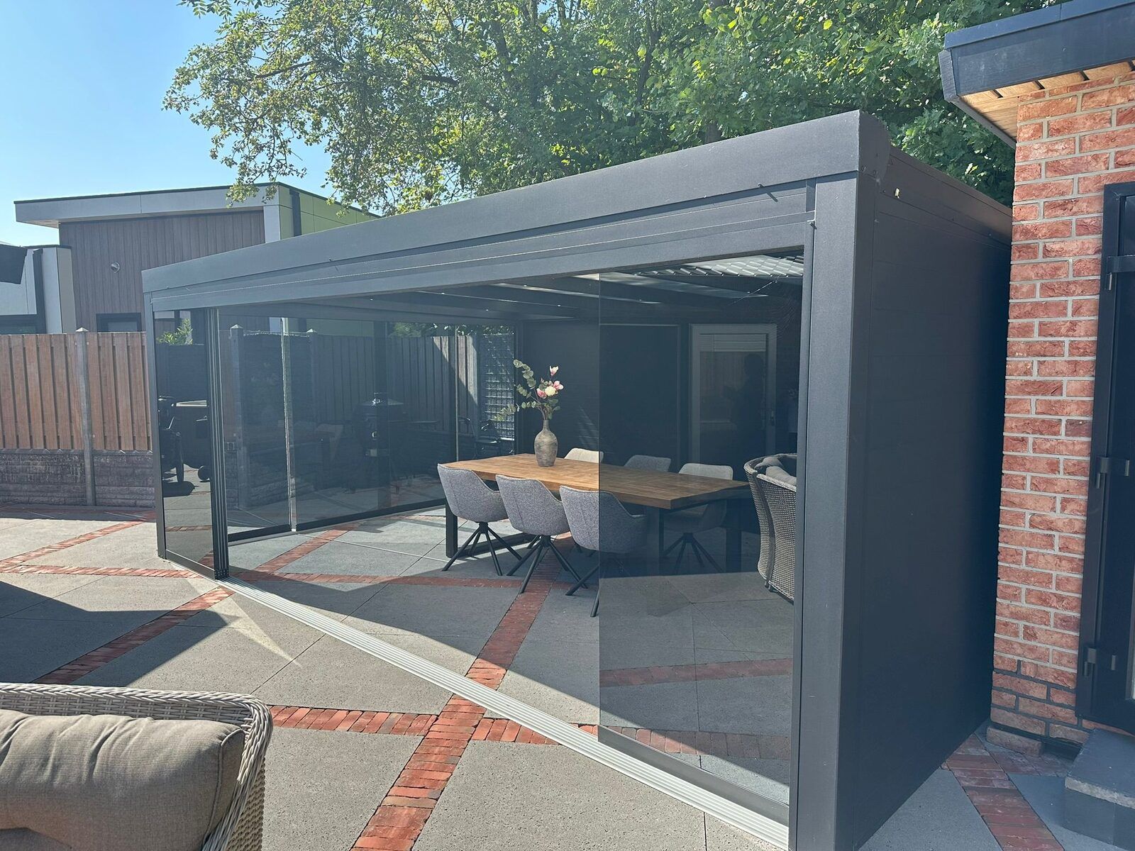 Verblijf 280113 - Vakantiewoning Rivierengebied - Brick Lodge met hottub | 6 personen