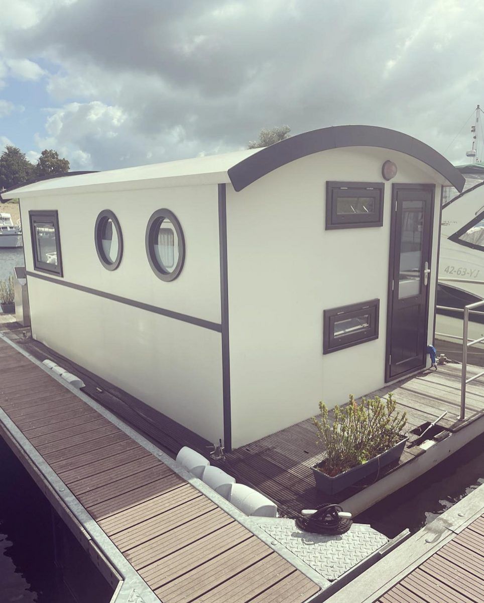 Guest house 280114 - Holiday property Rivierengebied - De Witte Woonboot | 2 personen