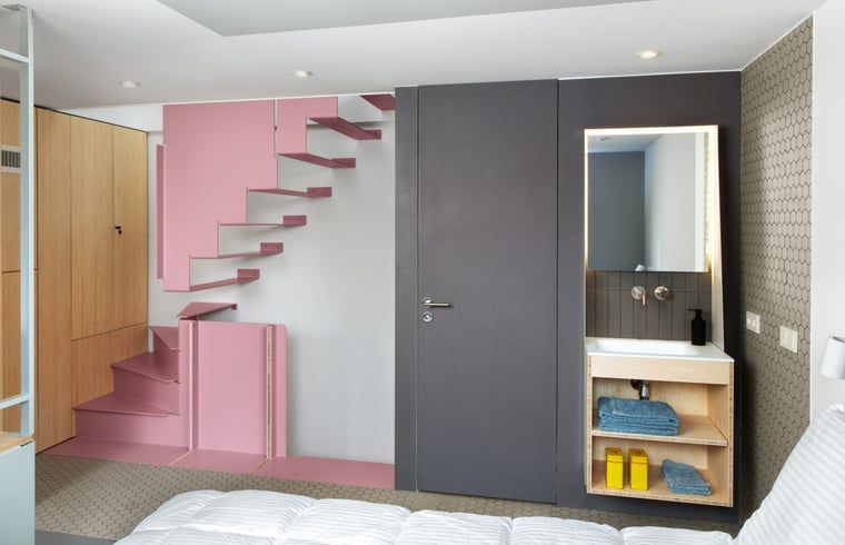 Modernes Schlafzimmer in Haus in Arnheim, Ferienhaus in Rivers Region.