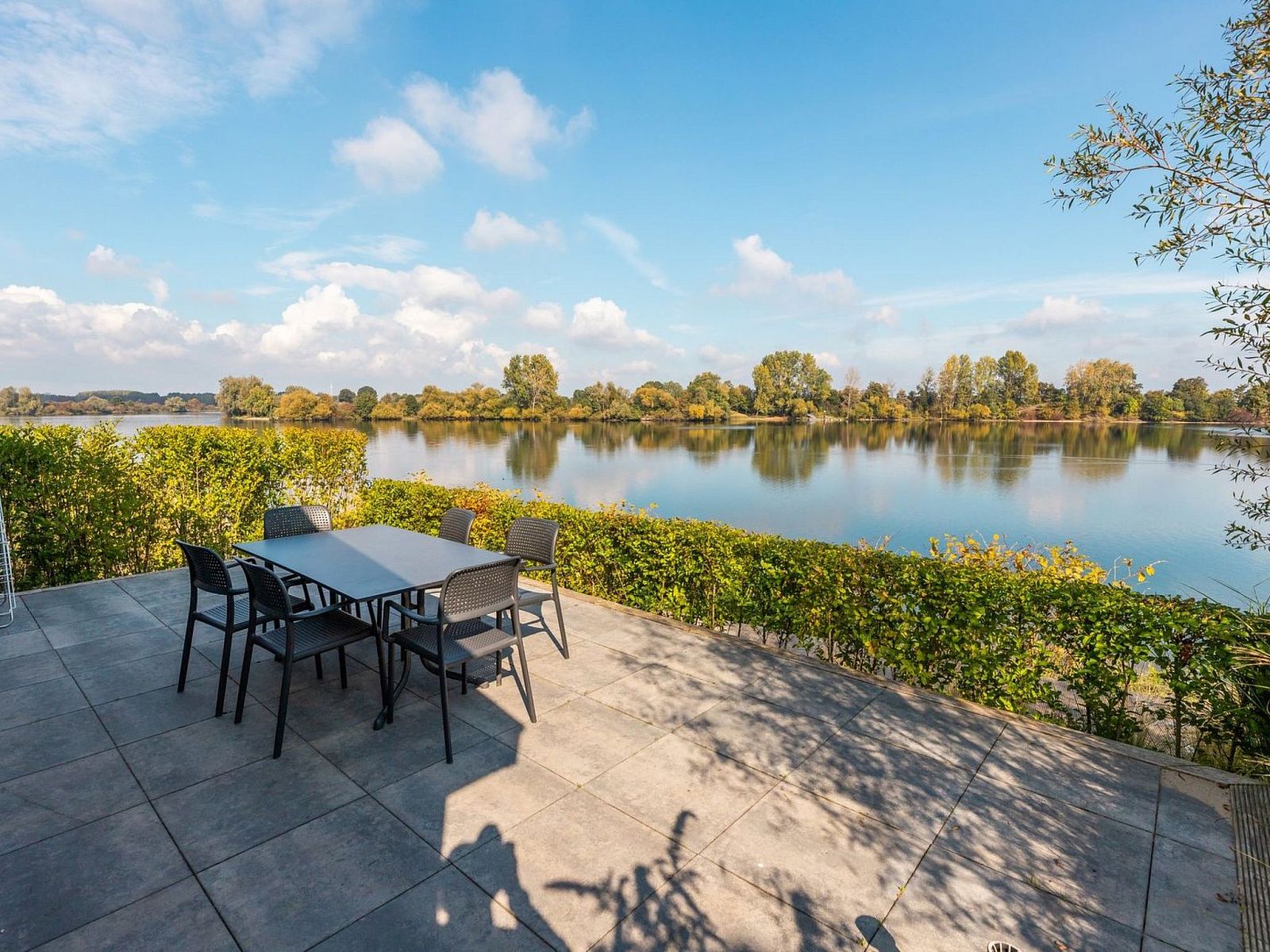 Verblijf 281425 - Vakantiewoning Rivierengebied - Vakantiehuis Aan de Maas - Gelderse Lande Waterzicht | 6p