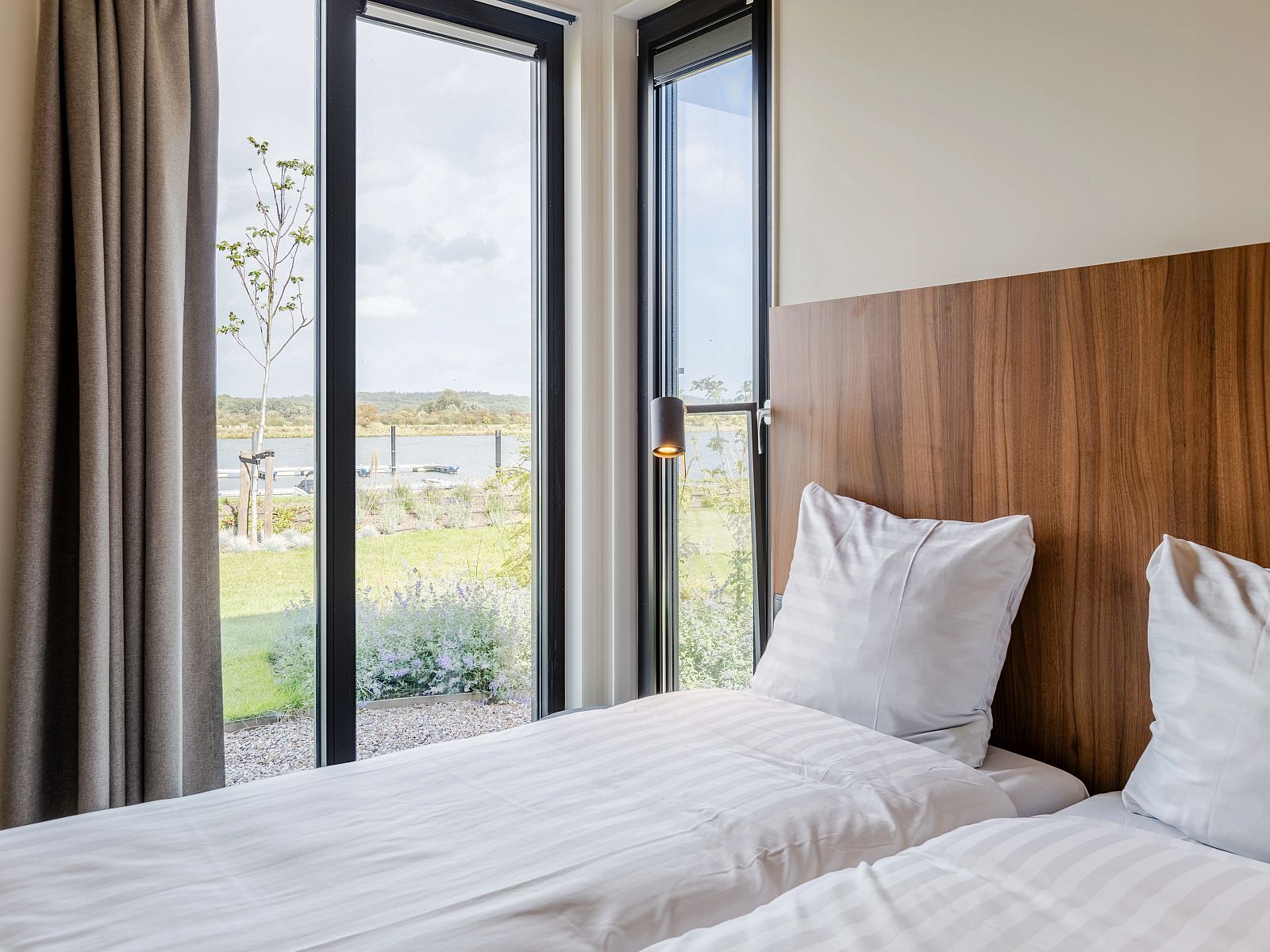 Verblijf 284429 - Bungalow Rivierengebied - 6 persoons Hottub Lodge | 6B2