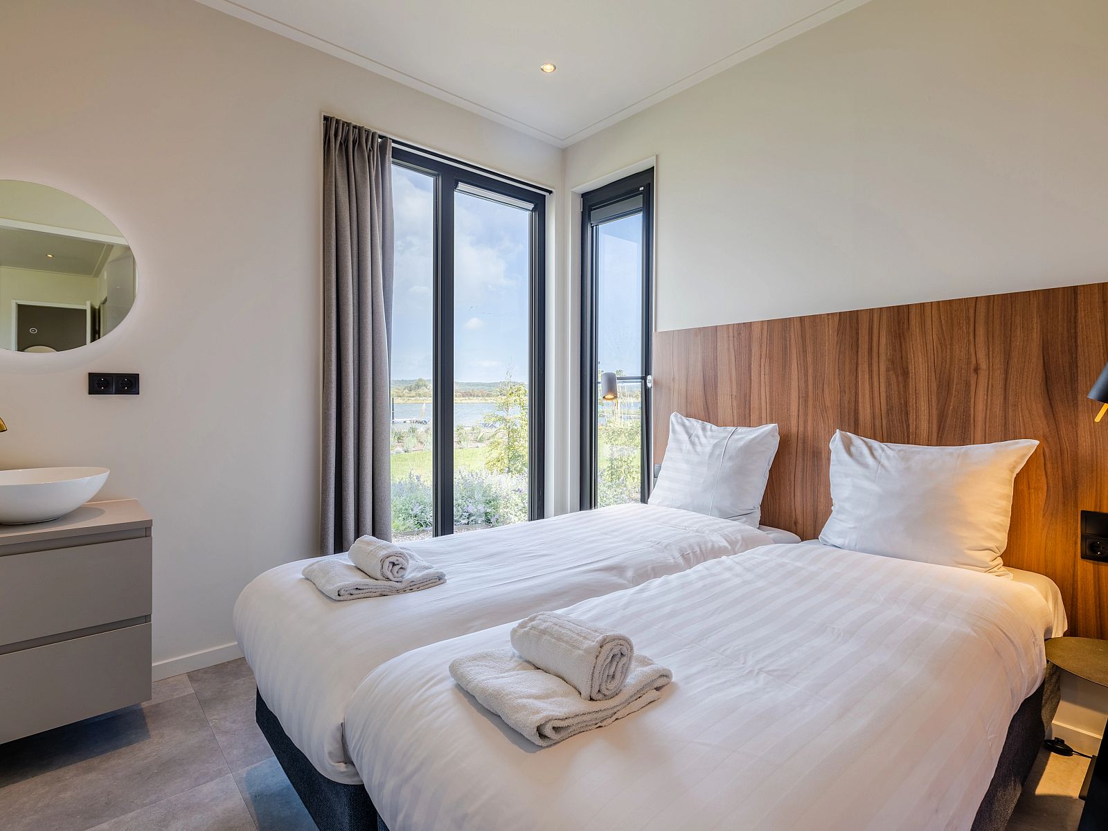 Verblijf 284430 - Bungalow Rivierengebied - 6 persoons Hottub & Culinair Water Lodge | 6B5