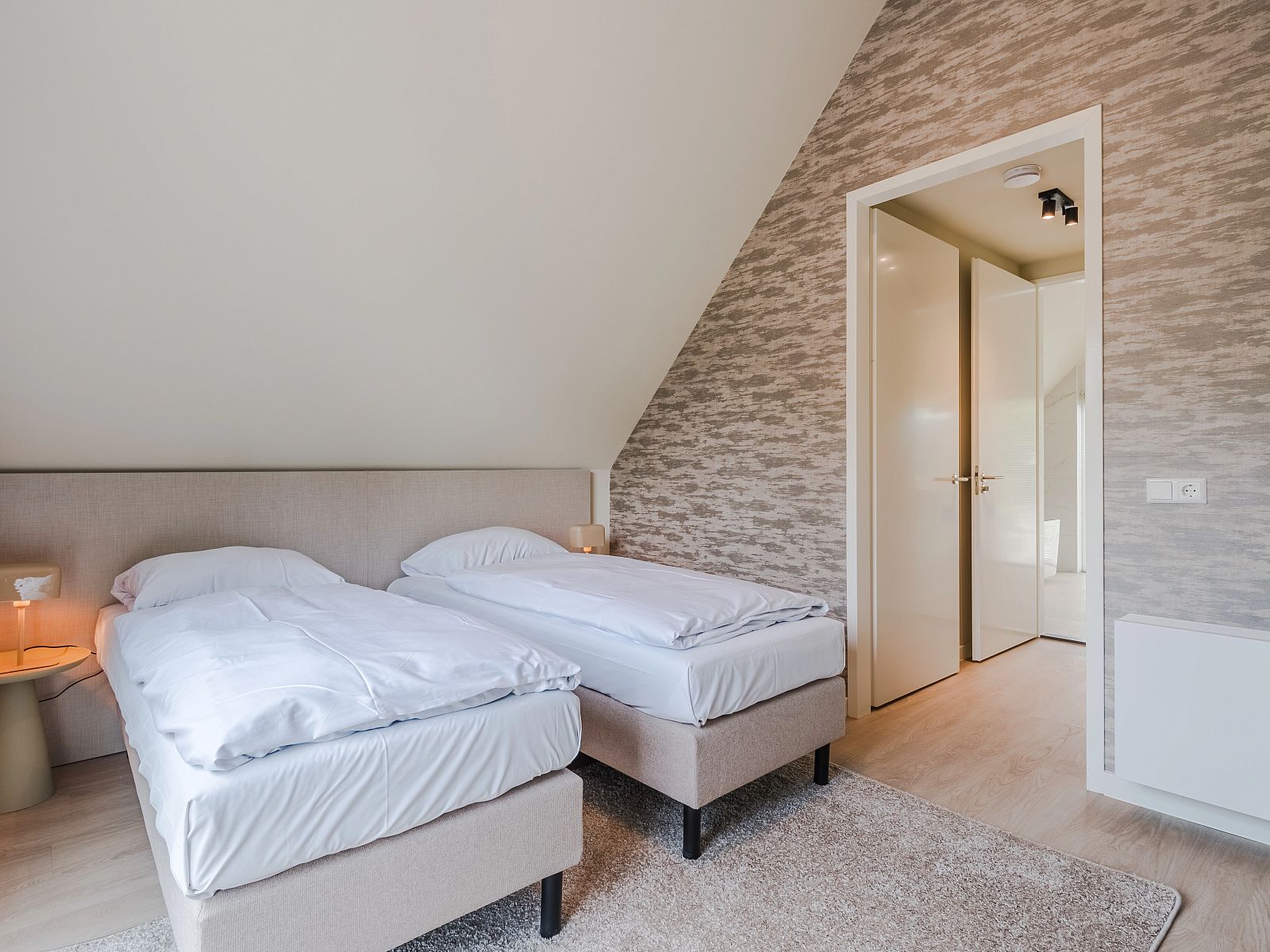 Guest house 284433 - Bungalow Rivierengebied - 4-persoons wellness villa | 4ELW