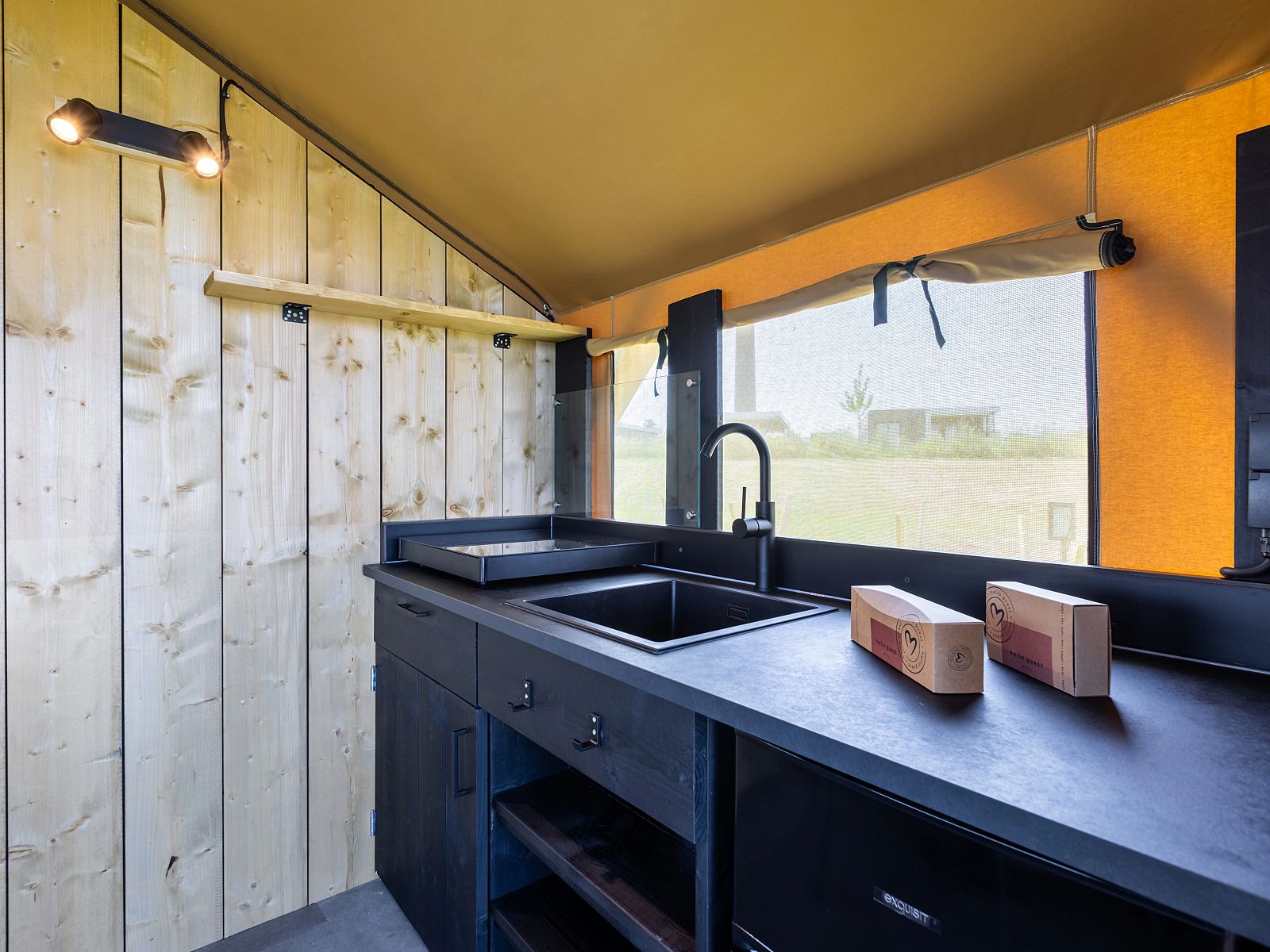 Guest house 284450 - Holiday property Rivierengebied - 4-persoons Glampingtent | 4ST