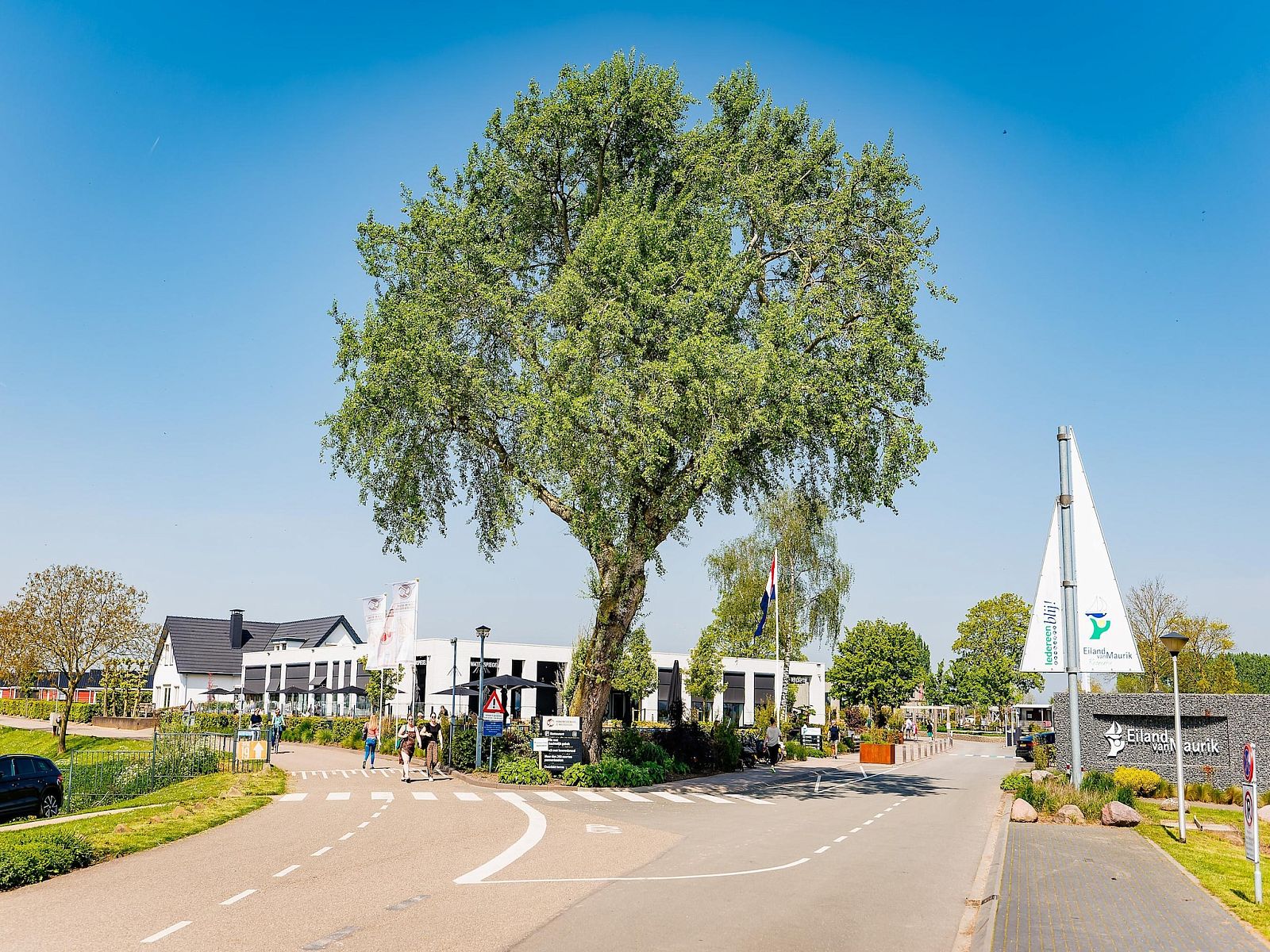 Guest house 285805 - Chalet Rivierengebied - Vakantiepark Eiland van Maurik 2