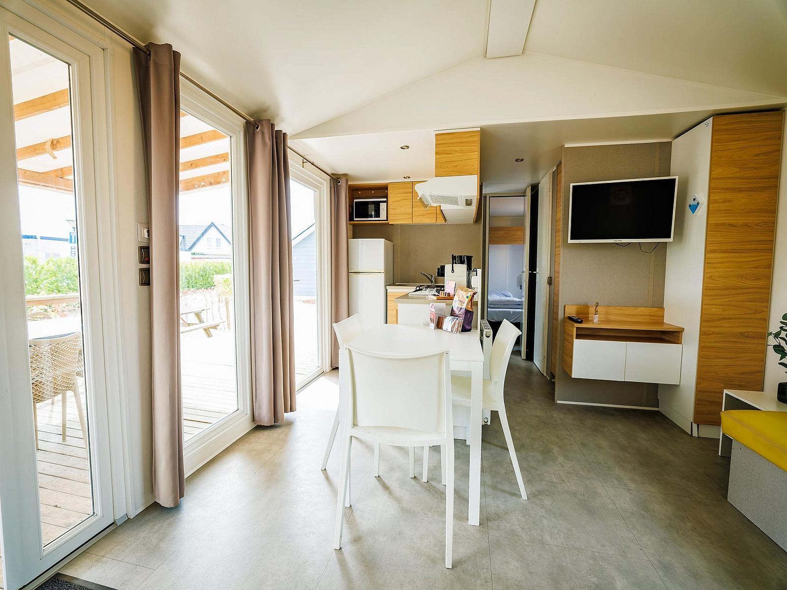 Guest house 285806 - Chalet Rivierengebied - Vakantiepark Eiland van Maurik 3