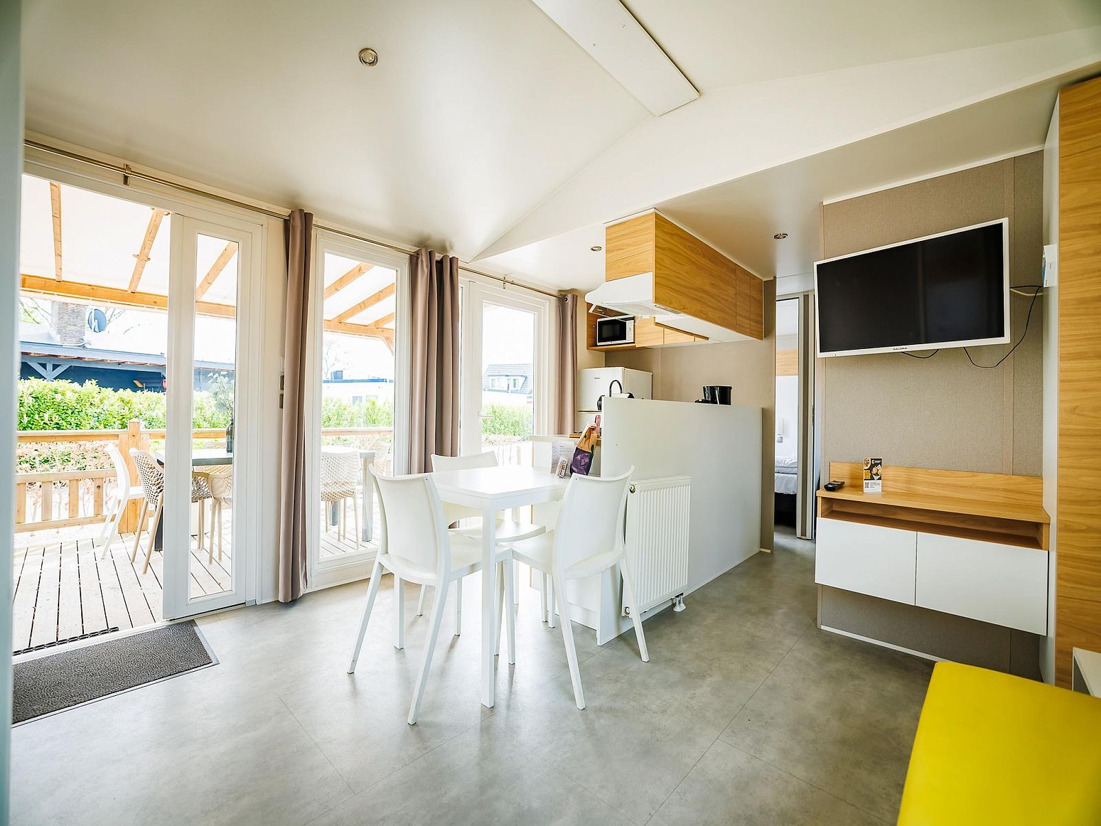 Guest house 285806 - Chalet Rivierengebied - Vakantiepark Eiland van Maurik 3