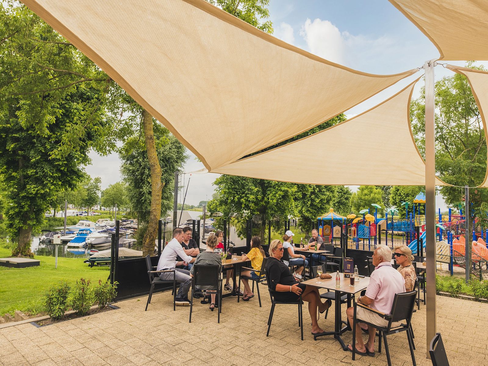 Unterkunft 285837 - Ferienhaus Rivierengebied - MarinaPark Bad Nederrijn 2