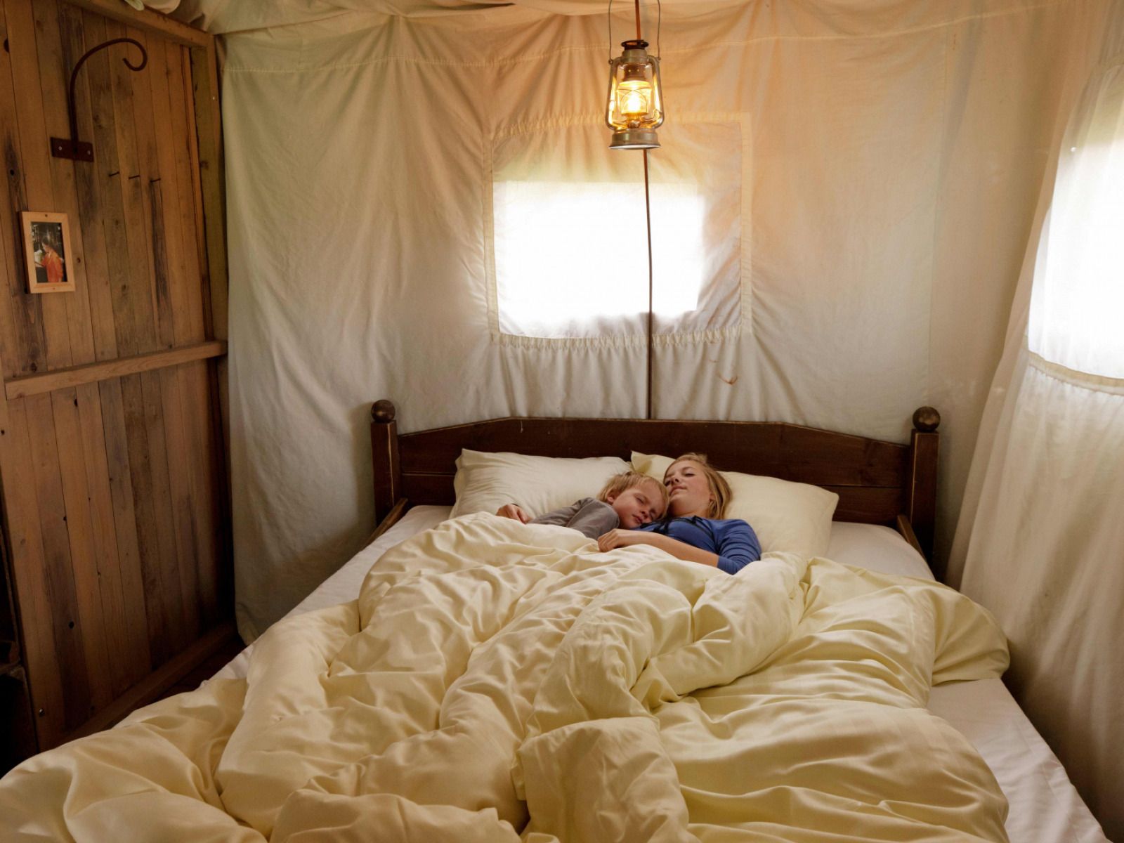 Verblijf 286417 - Tenthuis Rivierengebied - Tenthuisje met warme privédouche in de tent