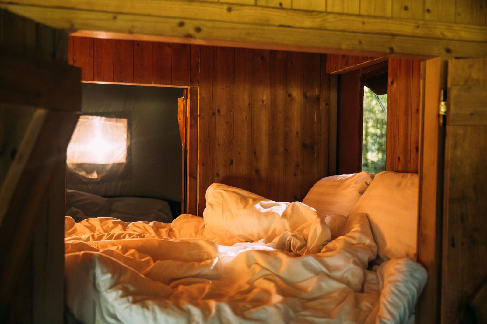 Verblijf 286504 - Tenthuis Rivierengebied - Tenthuisje met warme privédouche naast de tent met Hottub