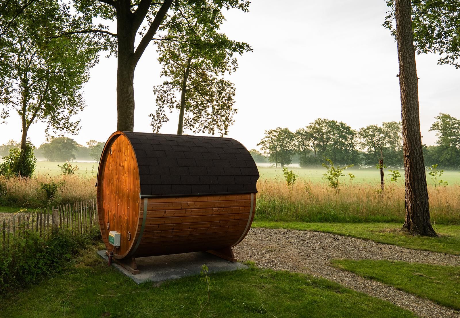 Geniessen Sie die Sauna in der Vakantievilla Boslodge 2 in Kotten, Achterhoek, umgeben von ruhiger Natur und einer weiten Aussicht in Gelderland.