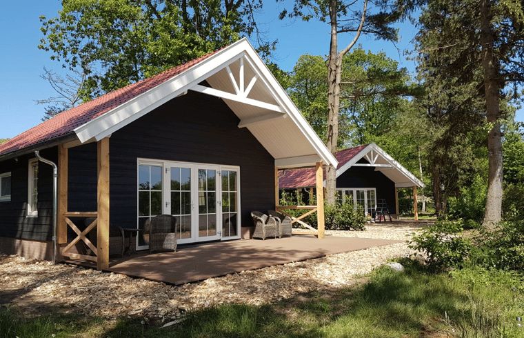 Ferienhaus in Ruurlo mit geraeumiger Veranda, gelegen in der gruenen Landschaft von Achterhoek, Gelderland.